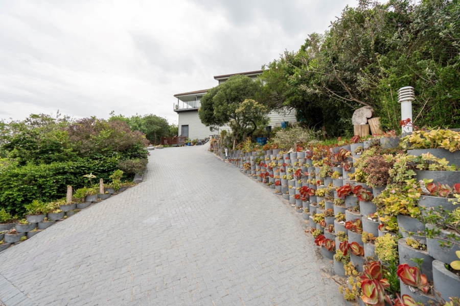 3 Bedroom Property for Sale in Seafield Eastern Cape